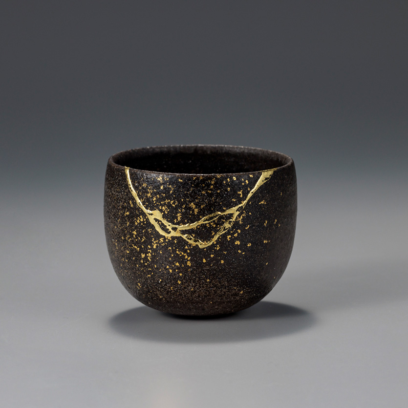 《数量限定》珠洲焼　ゆらゆらぐい呑み　KINTSUGI