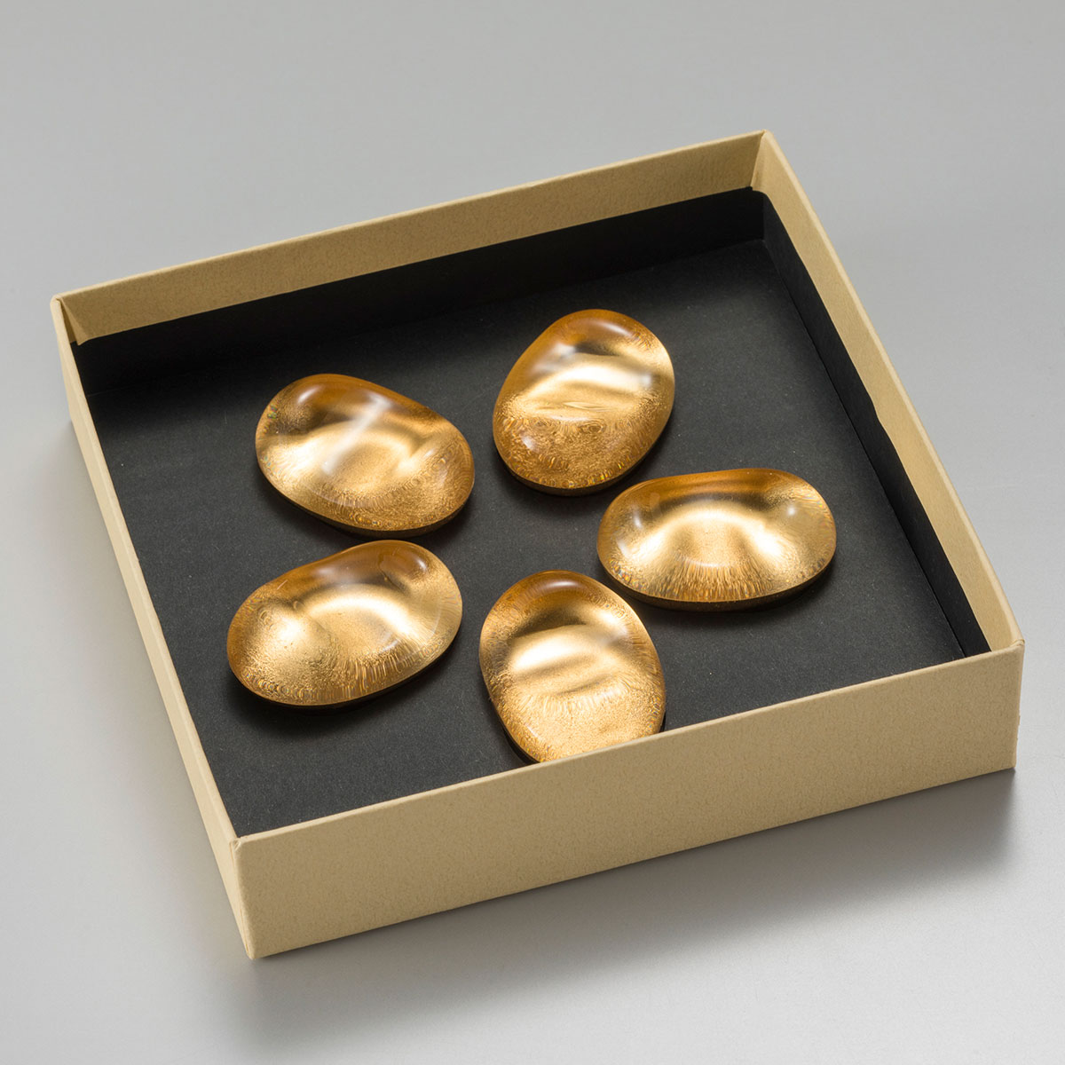 金の箸置き 銀の箸置き 百万石(金)<5個> - 金沢金箔の箔一| HAKUICHI STYLE
