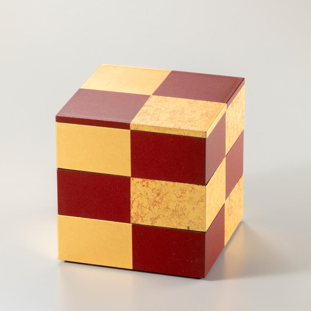 華おぼろ　3.8寸三段重(朱)