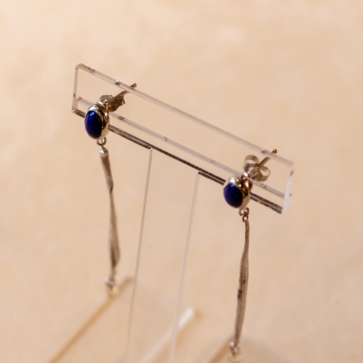 《しつらえ》 蜜蝋細工　ラピス　ピアス