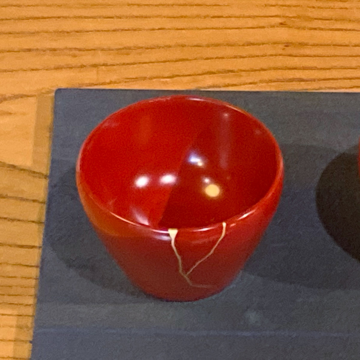 《しつらえ》ぐい呑み　朱 (田谷漆器店)