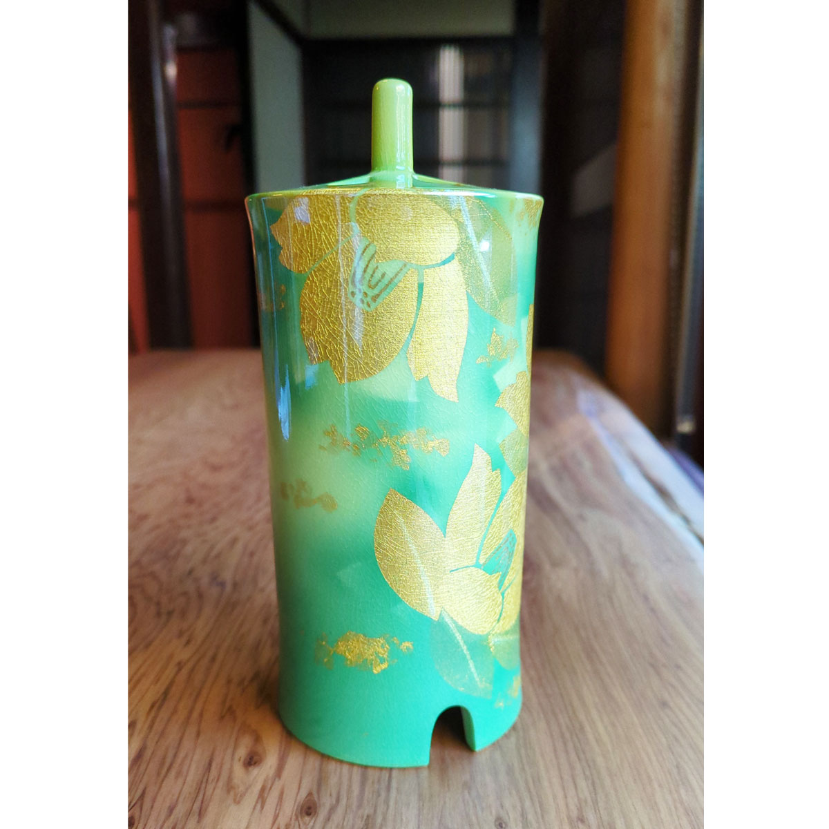 《しつらえ》香炉金箔山茶花 (山田登陽志)