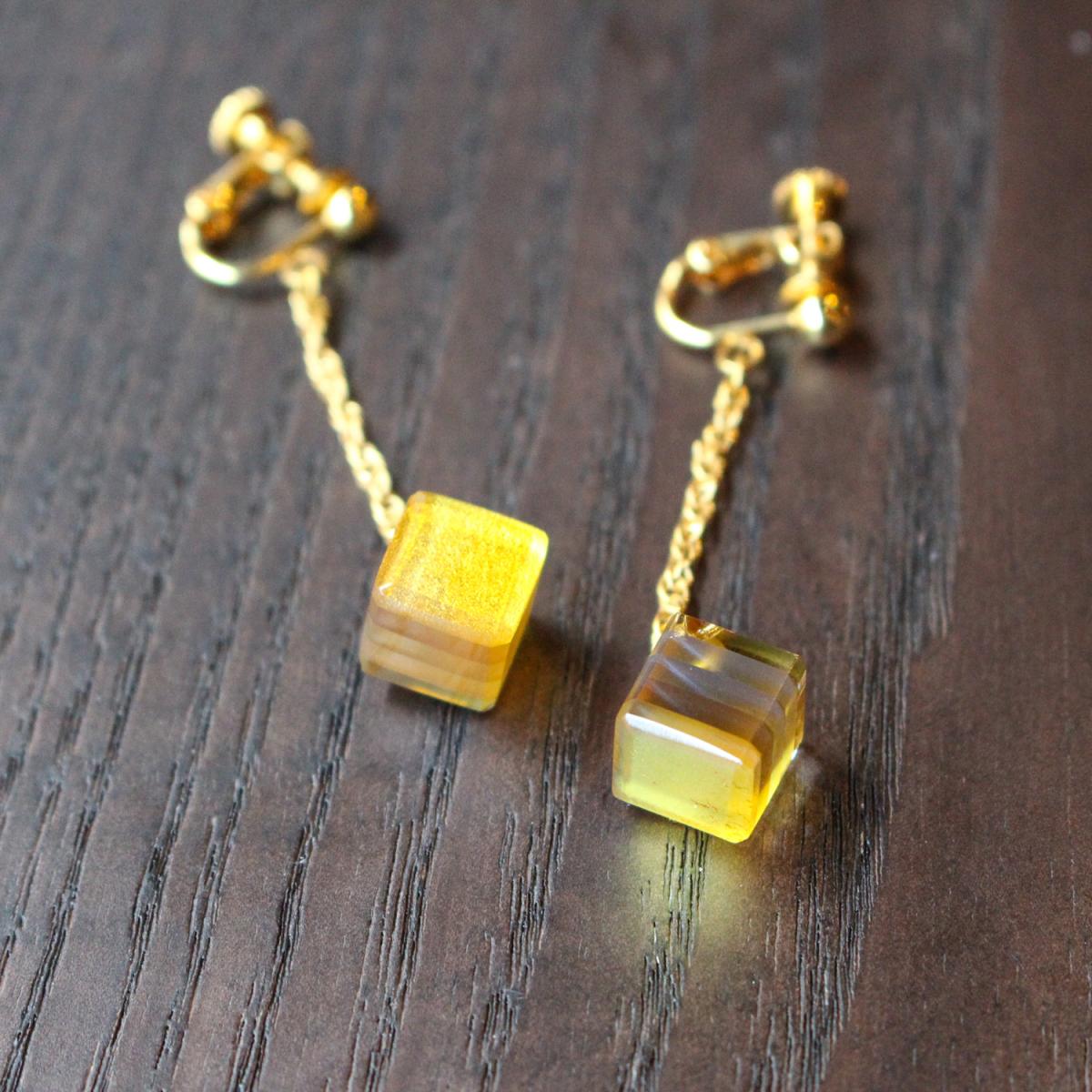 《しつらえ》 和久チェーンイヤリング cube (銀彩色)