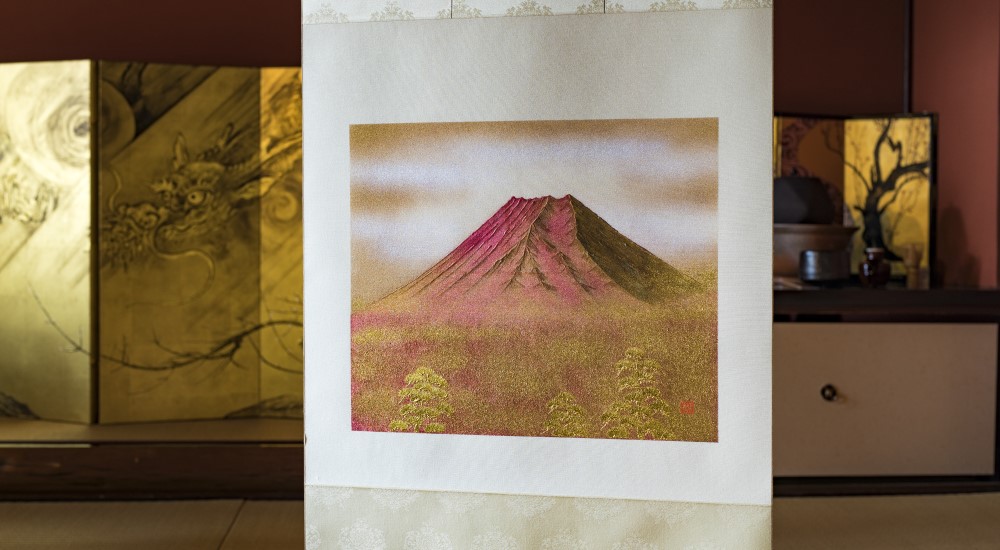 日本一の縁起物、富士山の工芸品。