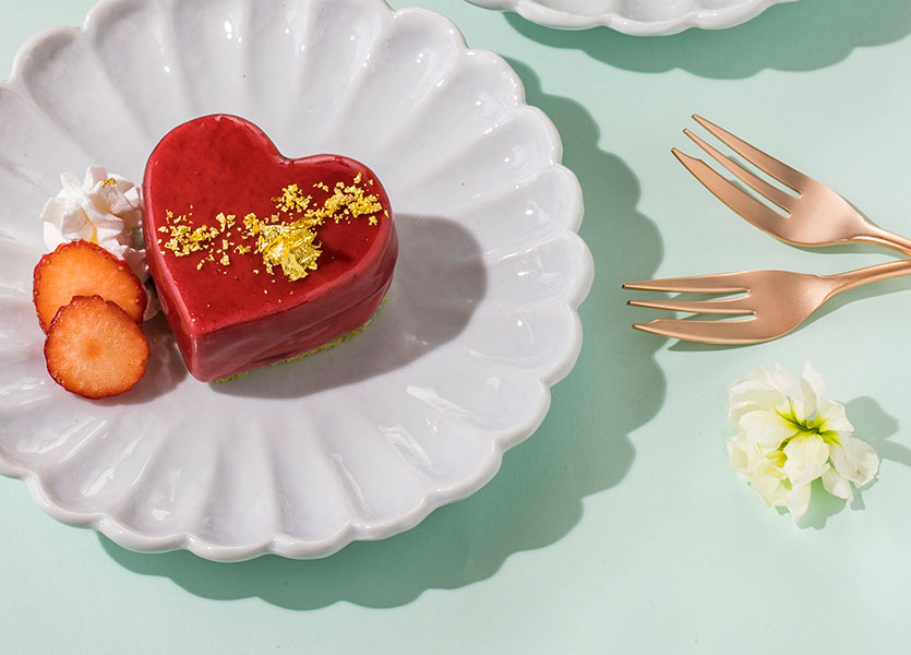 手作りスイーツに金箔トッピング