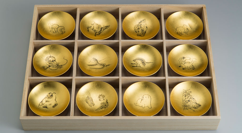 日本らしい風情ある酒器。盃を楽しむ。